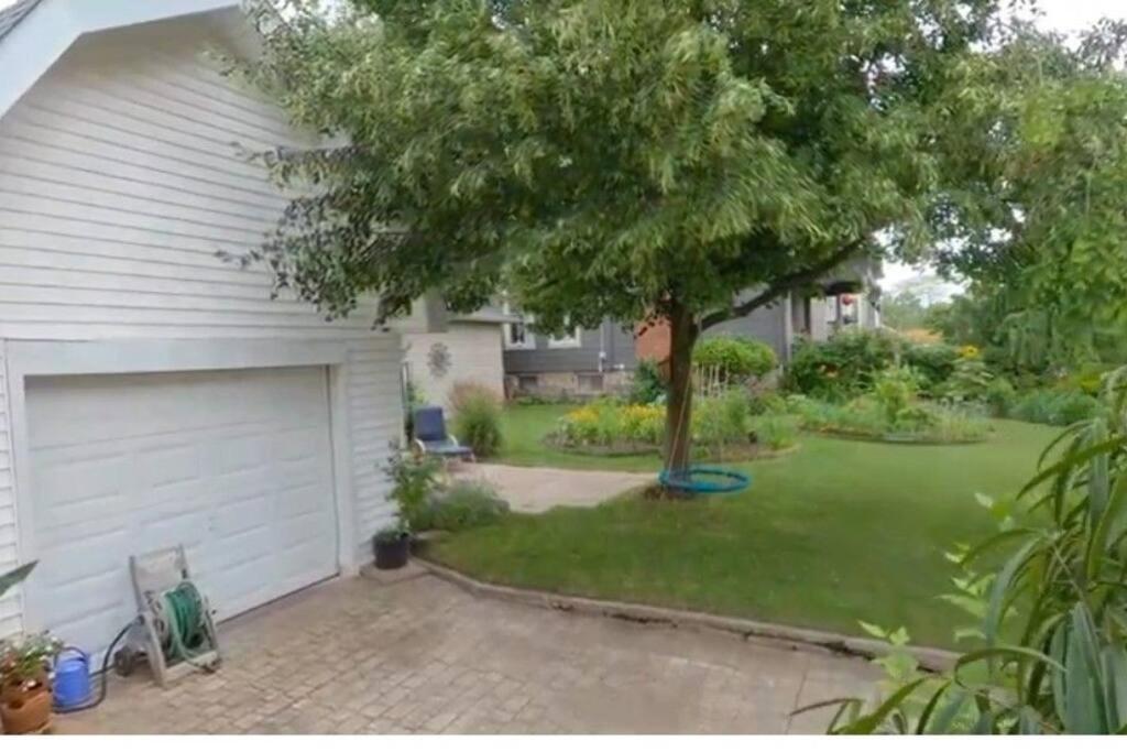 Garden 2 Storey House Niagara Falls Eksteriør billede